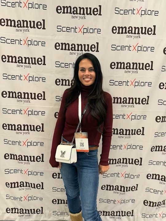 Lisa, founder of Scent-sitivity